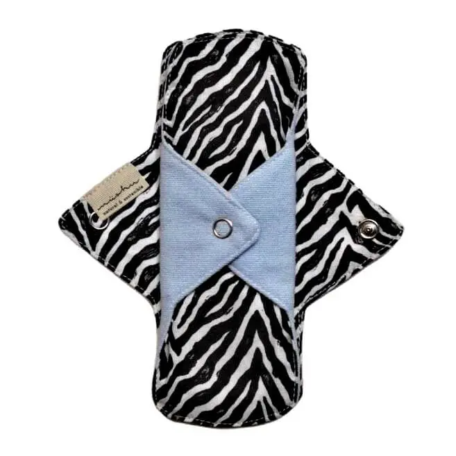 Salvaslip reutilizable de algodón talla S – cobertura estándar cebra nüshu