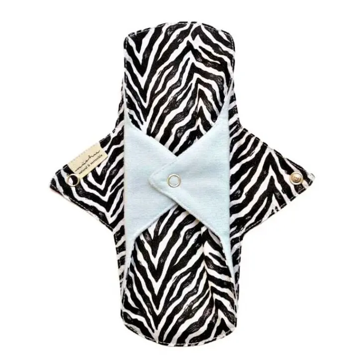 Salvaslip reutilizable de algodón mini XS modelo Cebra