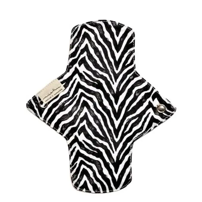 Salvaslip reutilizable de algodón talla S – cobertura estándar cebra nüshu